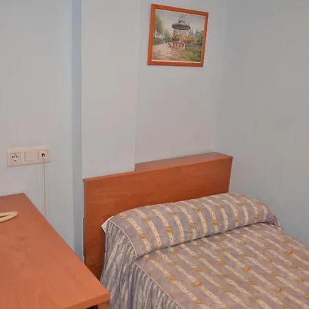 Guest house Adela Pradoluengo