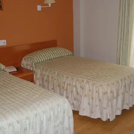 Guest house Adela Pradoluengo